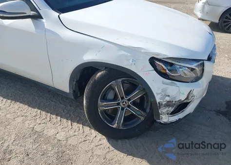 2018 Mercedes-Benz Glc 300 4Matic z USA, uszkodzony, nr VIN WDC0G4KBXJV106522